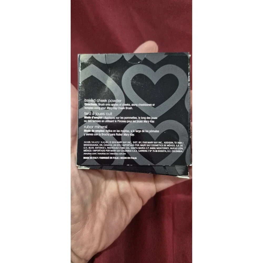 New Mary Kay Baked Cheek Powder GIVING HEART Heart Shaped 103619 NIB Discontinue